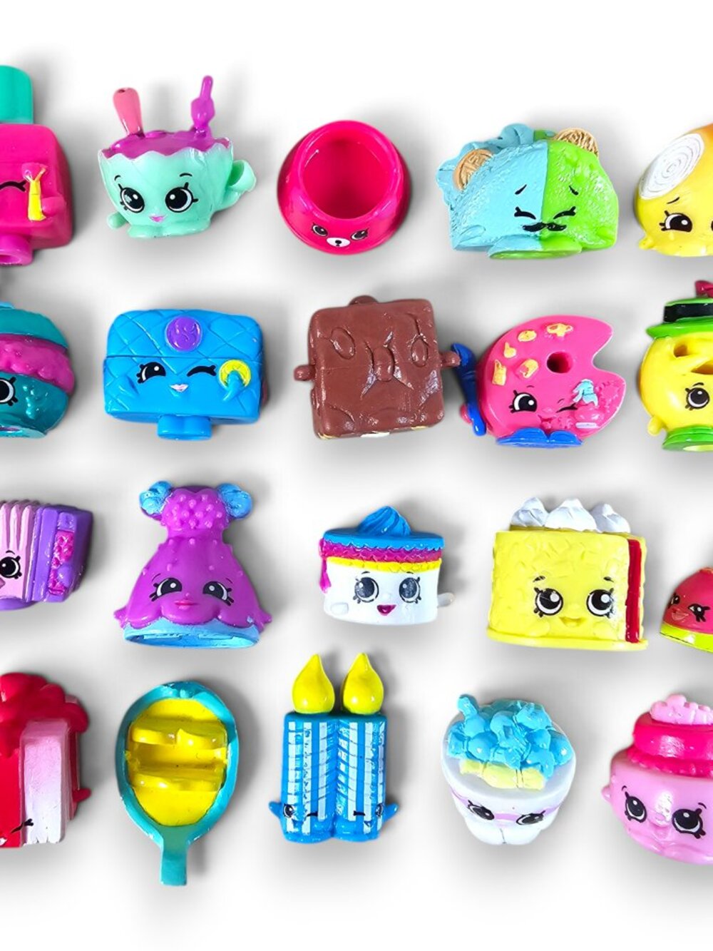 Moose Toys Shopkins Lot of 20 Figures Penny Purse Sparky Flicker Candles Onion